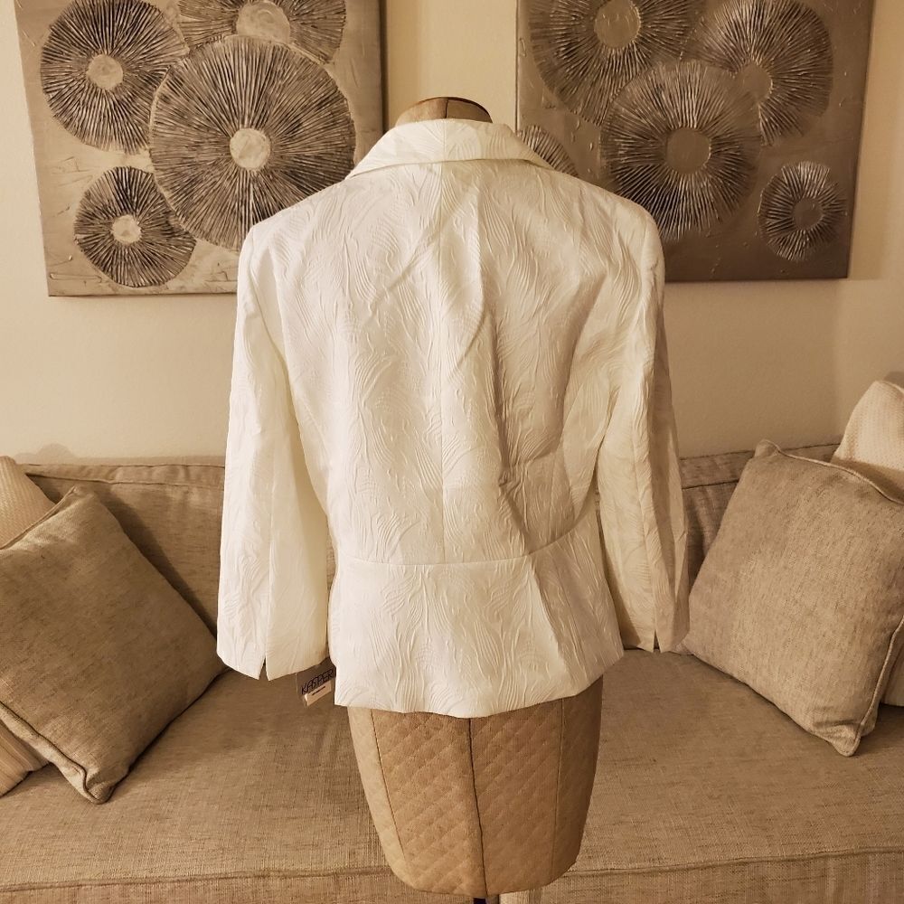 Kasper 3/4-Sleeve Textured-Leaf Blazer - Picture 7 of 12